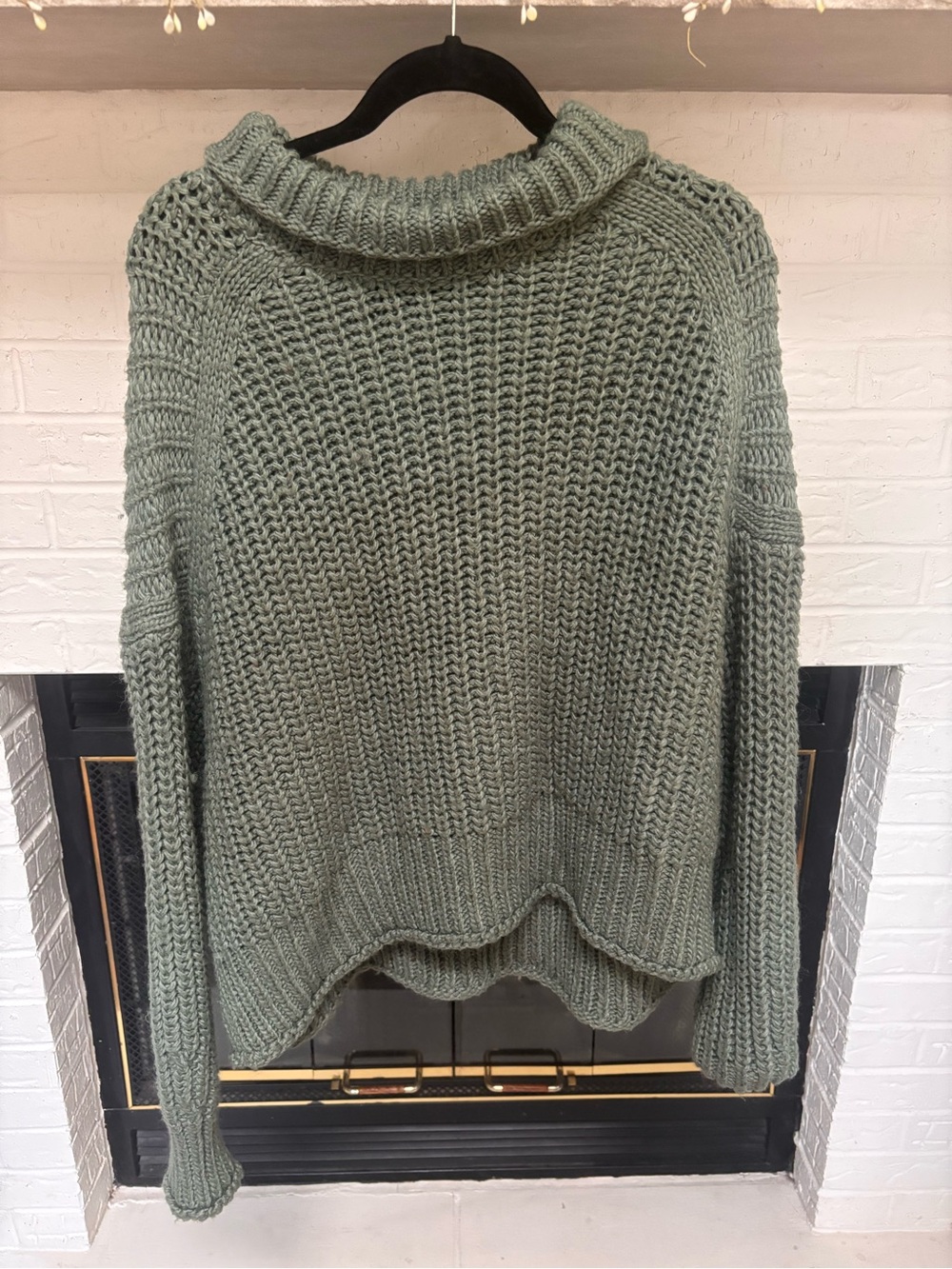 H&M Olive Green Chunky Turtleneck Sweater